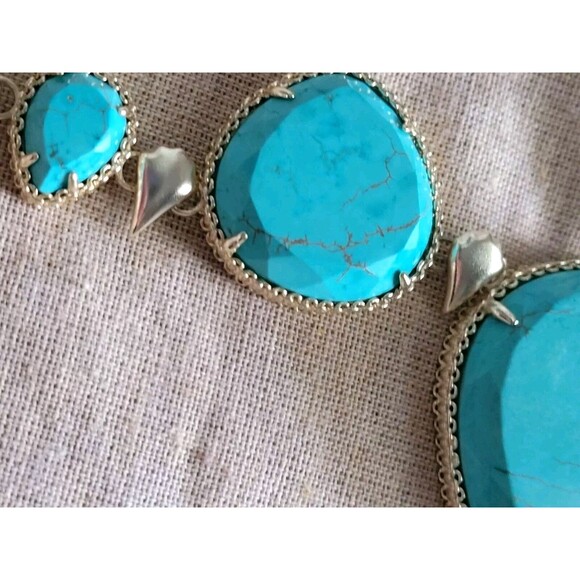 KENDRA SCOTT Rebecca Gold Plated Chunky Turquoise Statement Necklace - Picture 7 of 16